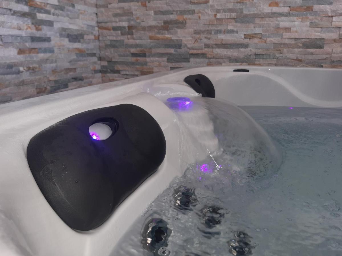 Adorelys Sejour Bien Etre - Spa Et Massage Saint-Cassien  Εξωτερικό φωτογραφία