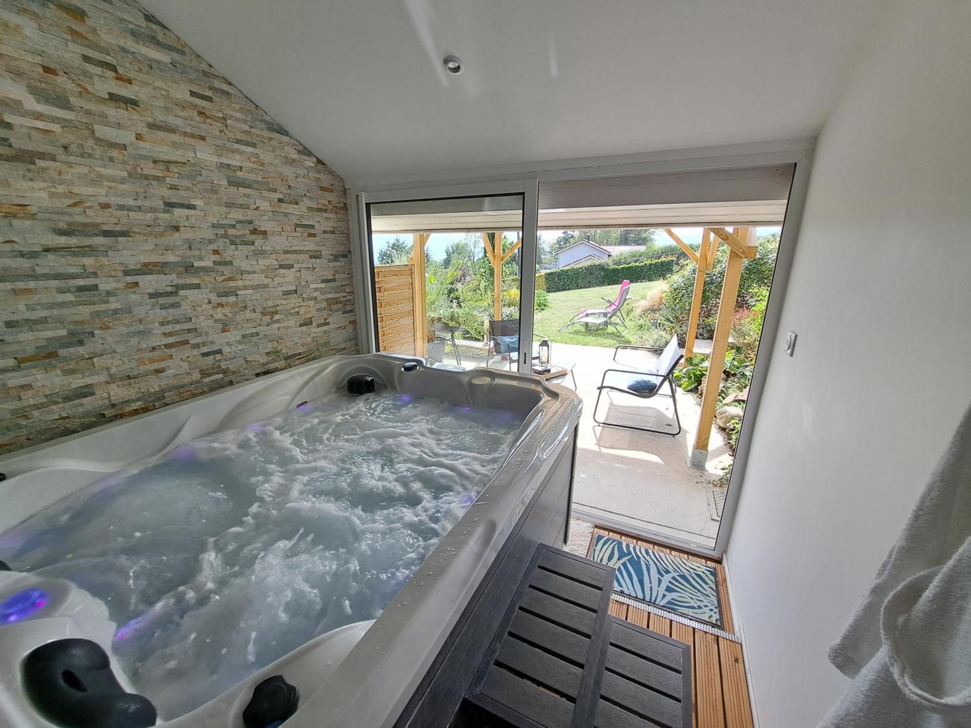 Adorelys Sejour Bien Etre - Spa Et Massage Saint-Cassien  Εξωτερικό φωτογραφία